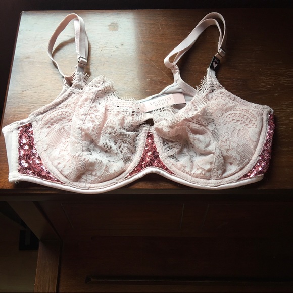 VS Shimmer Baby Pink Bra✨ - Picture 3 of 4